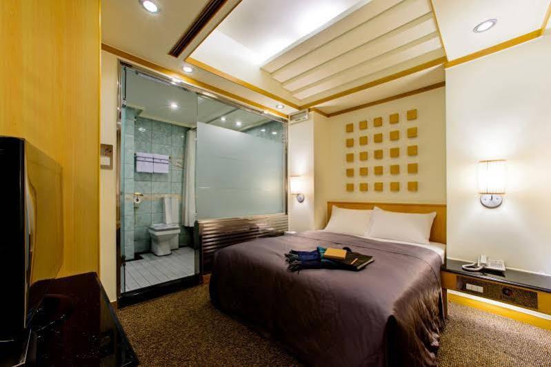 Kao Yuan Hotel - Zhong Zheng Taichung Exteriör bild
