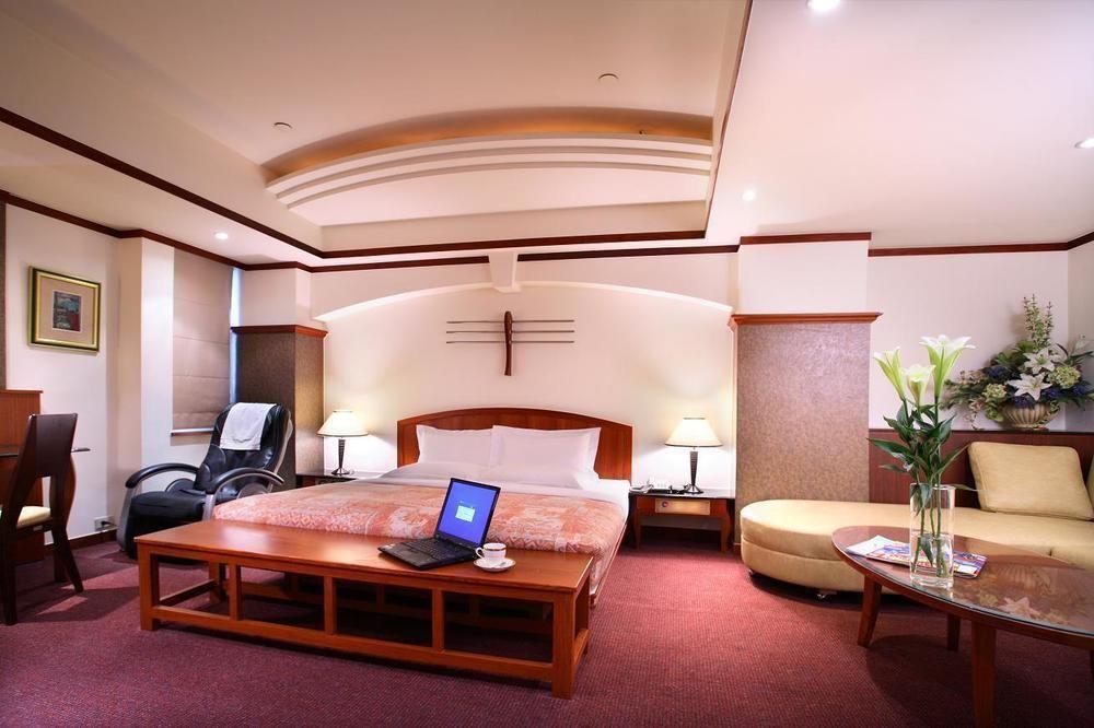 Kao Yuan Hotel - Zhong Zheng Taichung Exteriör bild